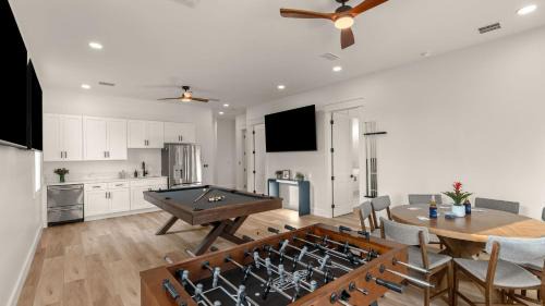 Gulfview Heights House | Satinwood Retreat by AvantStay