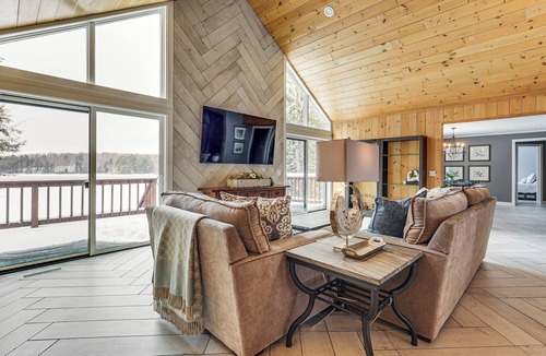 Watersmeet House | Sauna & Game Room! Tranquil Retreat on Grace Lake