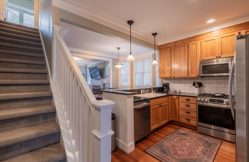 Seabrook House | Seabrook's Coyote Cottage, a 4-bedroom, oceanview home!