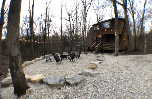 Innsbrook Ski Chalet | ★ Secluded Cabin Getaway with Modern Amenities ★ Firepit Area ★ WiFi