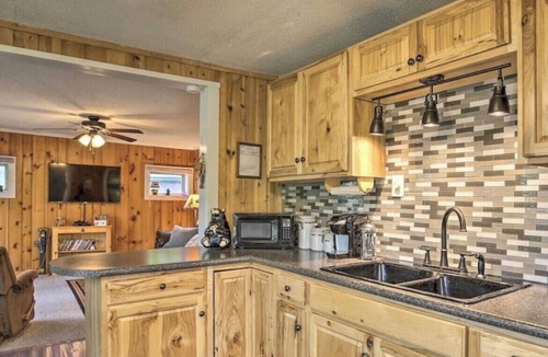 Hayward Cabin | Secluded cabin on Grindstone Lake w/private boat landing