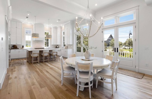 Greenway Park House | Secluded Luxury w/Golf Cart Near Eastern Lake