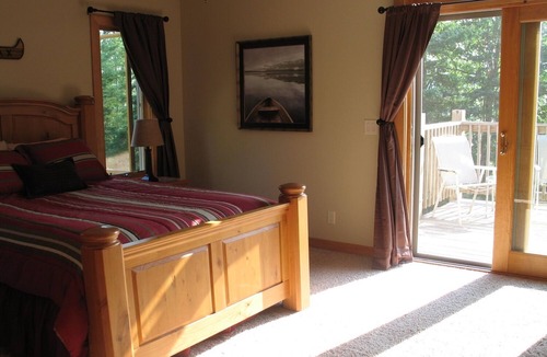 Pickerel House | Secluded Northwoods Lake House Retreat Near Nicolet National Forest