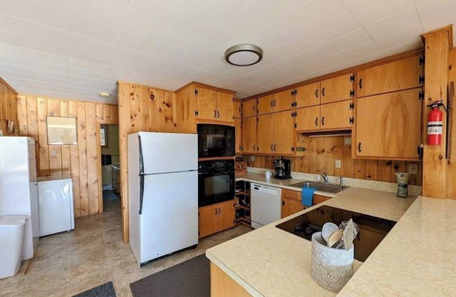 Sullivan House | Secluded Oceanfront Cottage in Frenchman Bay
