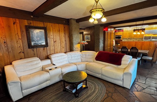 Arcadia Cabin | Secluded Underground Cabin in Ozarks Wilderness