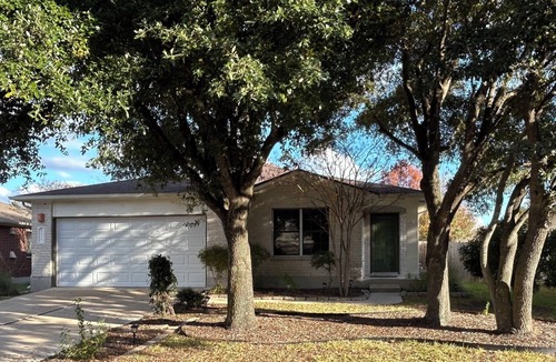Manor House | Serene and Spacious 3BR Retreat