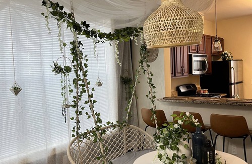 West Rock House | Serene Bohemian Paradise 420 friendly
