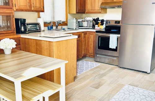 Charlestown House | Serene Waterfront 3-BR house with Loft, 1 mile walk to Charlestown beach