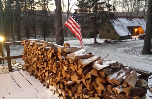 Champion Ski Chalet | Seven Springs Cabin - Fox Tail Chalet - Authentic, Pet Friendly Log Cabin Chalet