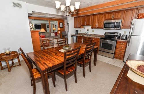 Champion Apartment | Seven Springs Stoneridge 3 Bedroom Standard Condo, Mountain Views! condo