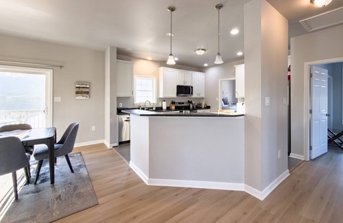Fort Valley House | Shenandoah Valley Vista - Mountain Views & Level 2 EV Charger