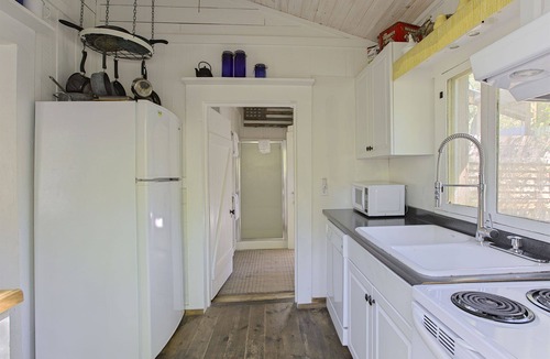 Grayton Beach House | Shepherd Cottage - Grayton Beach, Cozy Historic Cottage, Close to the Red Bar!