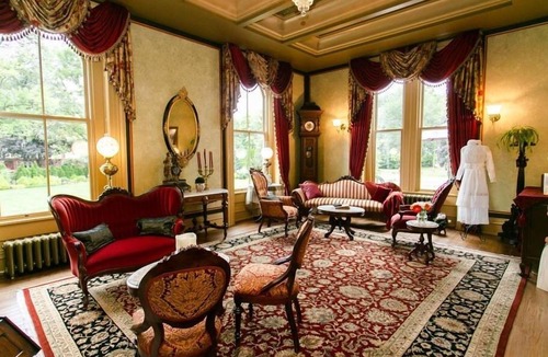 Old Wethersfield Historic District Bed & Breakfast | Silas W Robbins House
