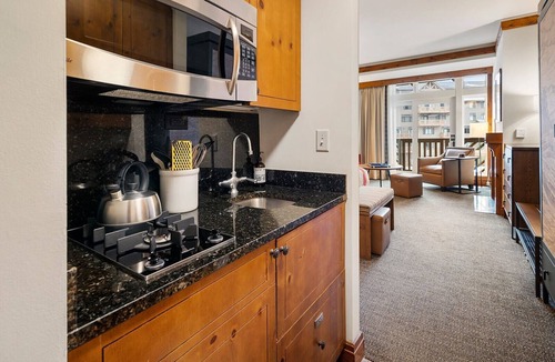 Spruce Peak Apartment | Ski in/out Studio at Lodge at Spruce Peak