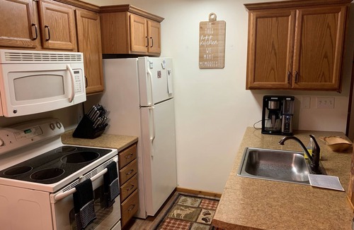 Wakefield Condo | Ski in/Ski Out Entire Condo Sleeps 4 @ Jackson Creek Summit