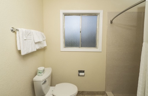 Southwestern Sacramento Hotel | Sky Riders Motel