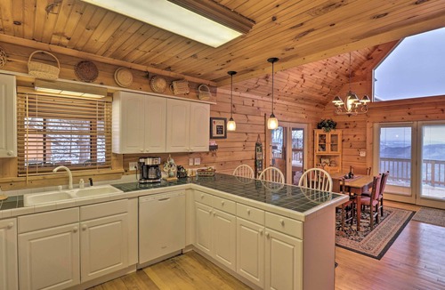 Bryson City Cabin | Smoky Mountain Cabin w/Hot Tub & Views!