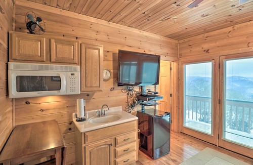 Bryson City Cabin | Smoky Mountain Cabin w/Hot Tub & Views!