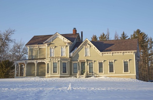 Mount Holly House | So Pretty Up Here! ~ Busy Holiday Events & Snowing, building up Everyday!