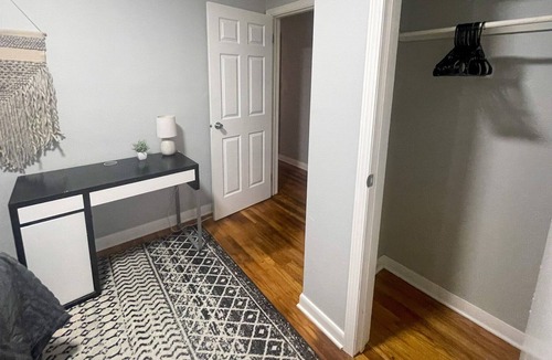 Cedar Rapids House | Spacious 3 bed 2 bath w/Basement yard and Office!
