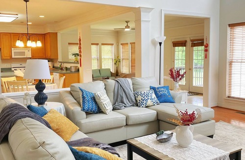 Dayton Apartment | Spacious 3-bedroom Quiet Apartment in Gaithersburg