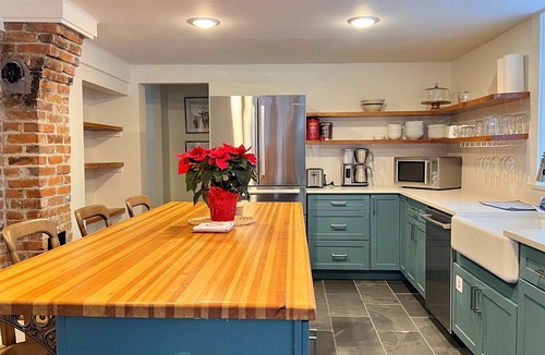 Carlton House | Spacious 4-bedroom house on the Methow River- Twisp