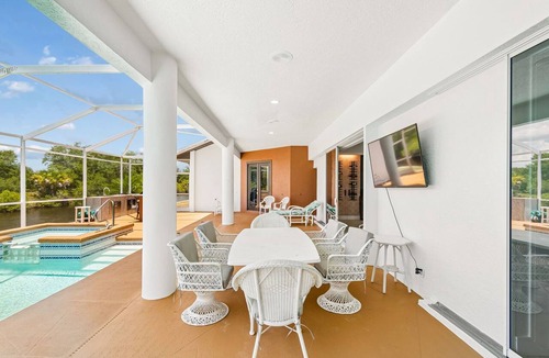 Harbour Heights House | Spacious 4-bedroom house Waterfront