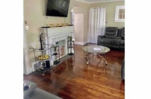 Maple Heights House | Spacious 5-bedroom house in Maple Heights