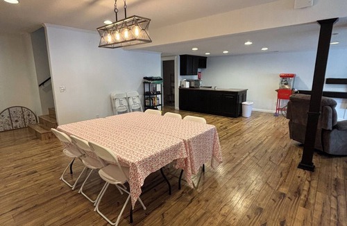 Poplar Bluff Apartment | Spacious Basement Retreat Theater Pool Hot Tub