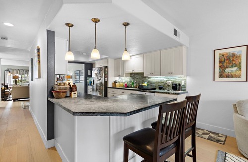 Dana Point House | Spacious Coastal Retreat Steps from Harbor-Fireplace - Book HARBOR BREEZES Now