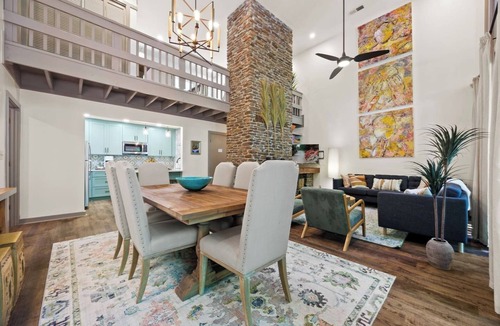 Pine Mountain House | Spacious Designer Stay Near Callaway Waterpark