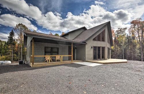 Hurley House | Spacious Hurley Home w/Game Room Near Lakes