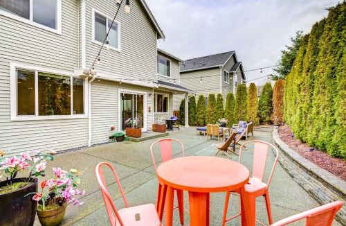Kent House | Spacious Kent Home Near SeaTac Airport w/Patio
