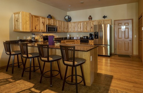 Mauston House | Spacious Lakefront Townhome on Castle Rock Lake!