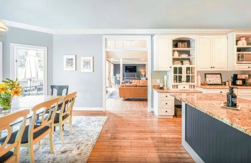 Round Hill House | Spacious Loudoun Wine Country Retreat: Hot Tub, Mountain Views, Family-Friendly