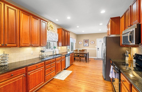 Pedlars Edge House | Spacious Mountain Family Retreat-Hot Tub & Game Room