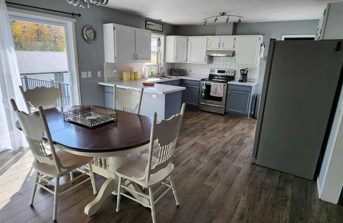 Merrill House | Spacious & Quiet 3-bedroom/2 bath country home in Merrill WI