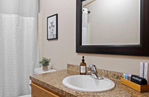 Finley House | Spacious Ranch Home with Fenced Yard