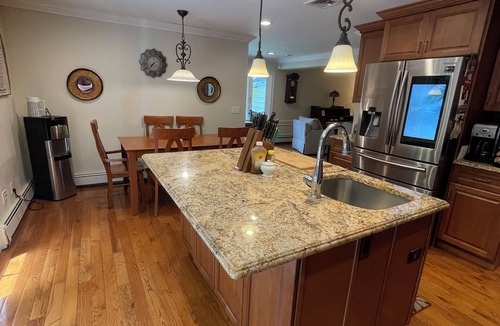 Roslyn Heights House | Spacious, serene and very private 5-bedroom house with AC in Roslyn Heights.