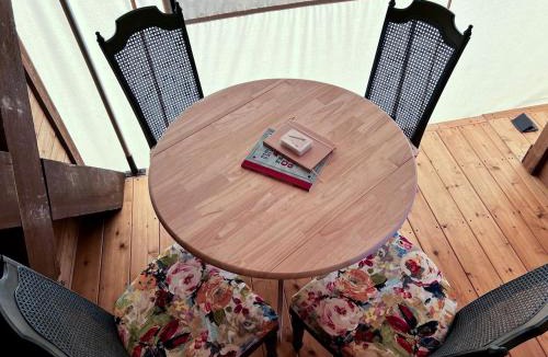 Burt County Other | Spacious Tented Cabin Perfect for a Family of Four in Tekamah, Nebraska