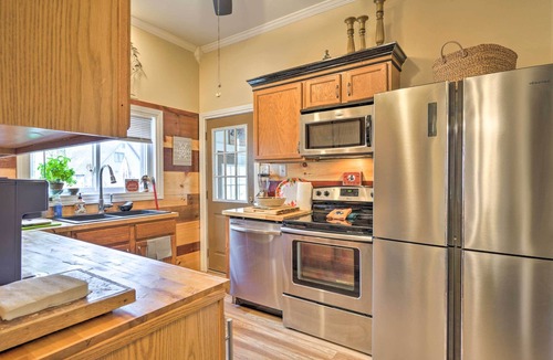 Ellicottville House | Spacious Victorian Home 1/4 Mi to Holiday Valley!