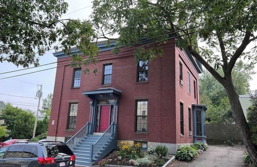West End Apartment | Spacious West End Penthouse | Great for Groups