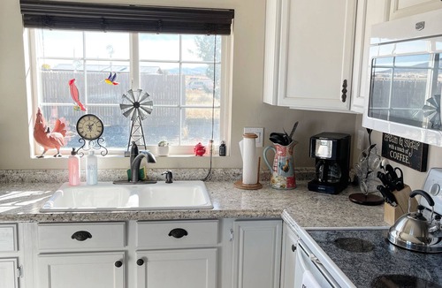 Prescott Valley House | Stacks of Relax - a Quaint, Quiet & Cozy Farmhouse With Breathtaking Sunrises