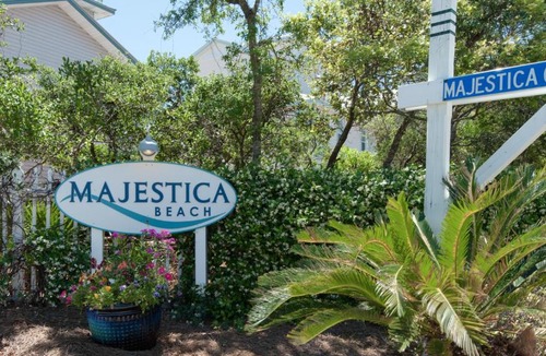 Majestica Beach House | Stargazer