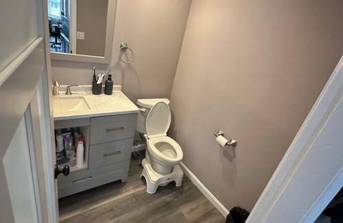 Attleboro Apartment | Stay Close to the Action 5 Bedroom Attleboro Near Gillette Stadium World Cup