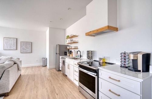 Humboldt Apartment | Stay Portland - City Serenity- Stylish 2-Bed Alberta Haven