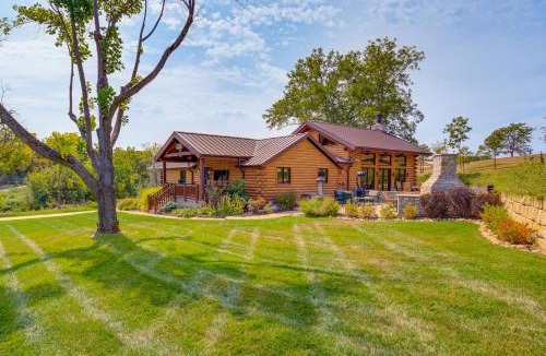 Excelsior Springs House | Stay & Sip: Group Ranch at Shamrock Hills Vineyard