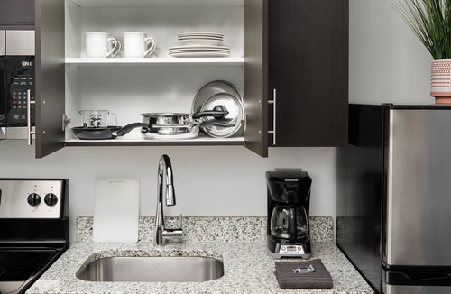 LaGrange Hotel | stayAPT Suites LaGrange