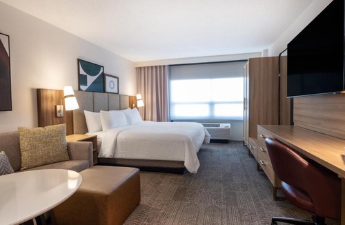 O'Hare Hotel | Staybridge Suites Chicago O'Hare - Rosemont by IHG