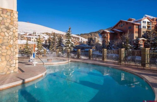 Mount Crested Butte Condo | Stellar Location, Pool, Steam Room, Gym